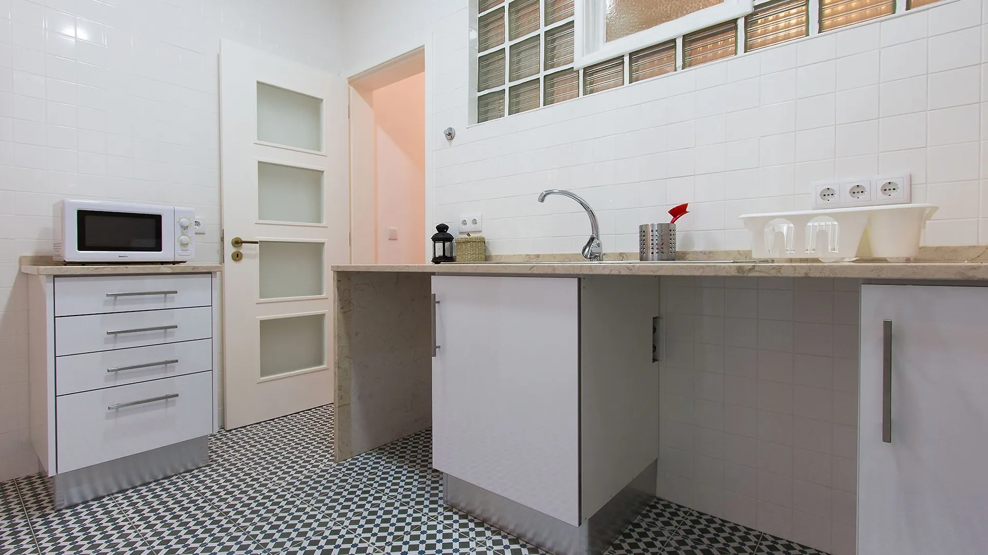 Principe Real Terrace By Homing Apartment Lisbon